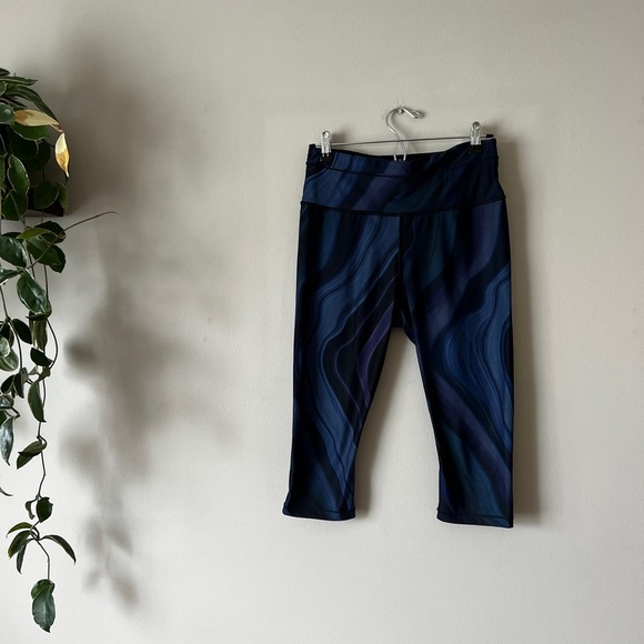 Athleta Accelerate geode crop leggings M - Picture 5 of 12